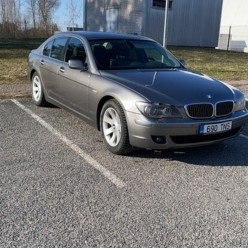 BMW 730
