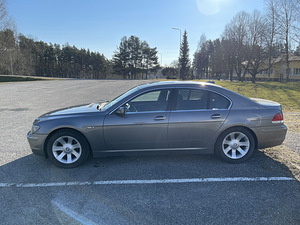 BMW 730 (3 фото из 10)