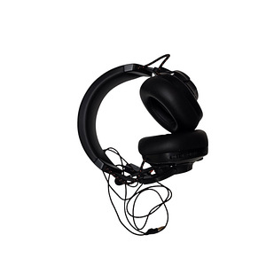 Bluetooth kõrvaklapid JBL Quantum 600 + karp (4 foto / 5)