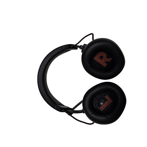 Bluetooth kõrvaklapid JBL Quantum 600 + karp (5 foto / 5)