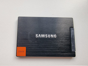 External drives for sale – Samsung / Seagate (5 foto / 7)