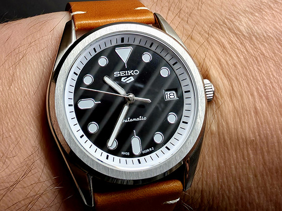 Custom Seiko Mod NH35 Automatic – Sapphire Crystal