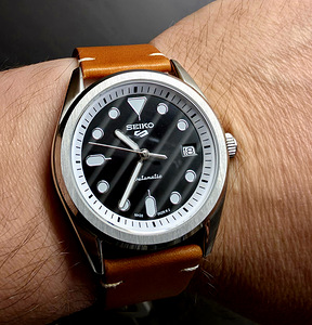 Custom Seiko Mod NH35 Automatic – Sapphire Crystal (1 foto / 4)