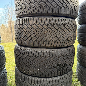 Continental vikingcontact 7 245/40R19