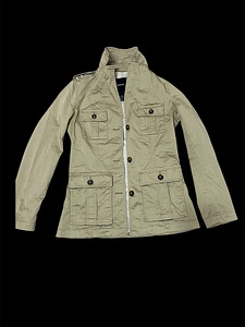 Женская куртка GANT (1 фото из 3)