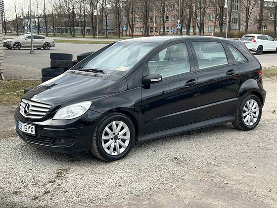 MERCEDES-BENZ B 180 CDI