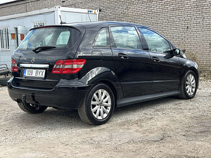 MERCEDES-BENZ B 180 CDI (7 фото из 10)