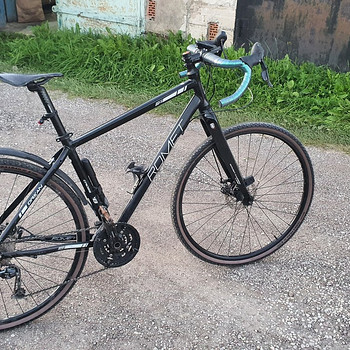 Gravel jalgrattas