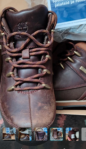 Müüa kvaliteetsed laste Timberland poolsaapad (2 foto / 4)