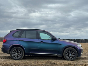 BMW X5 E70 (5 foto / 7)
