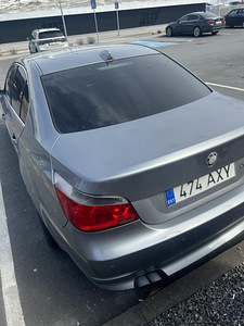 BMW 520, 2004 aasta, bensiin (6 foto / 10)
