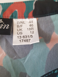 Продам блузу (2 фото из 4)