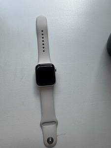 Apple Watch SE (1 фото из 1)
