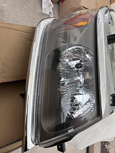Mitsubishi Pajero Sport esituli originaal (1 foto / 1)