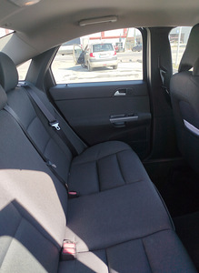 Volvo S40 (5 foto / 13)