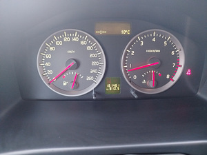 Volvo S40 (12 foto / 13)