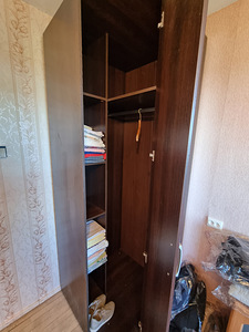Угловой шкаф с зеркалом (2 фото из 2)