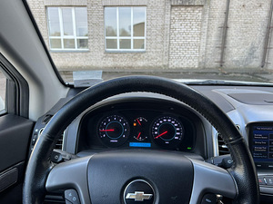 CHEVROLET CAPTIVA (9 фото из 11)