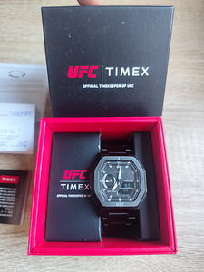 Часы TIMEX UFC (1 фото из 3)