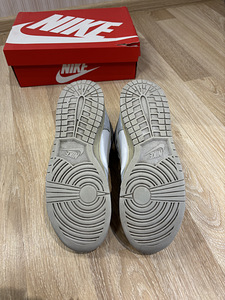 Женские кроссовки Nike (4 фото из 8)