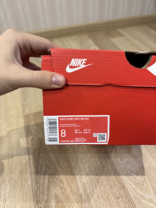 Женские кроссовки Nike (7 фото из 8)