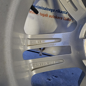 Диски 17 + Зимняя шина 215/55/ r17 112/5 audi,bmv (3 фото из 6)