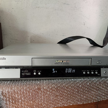 Стерео видеомагнитофон Panasonic