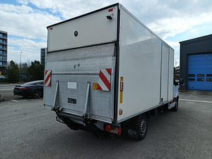 Mercedes-Benz Sprinter (4 фото из 13)