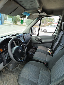 Mercedes-Benz Sprinter (11 фото из 13)