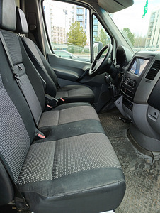 Mercedes-Benz Sprinter (12 фото из 13)
