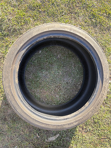 Tracmax 255/35 r18 (2 фото из 4)