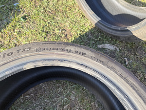 Tracmax 255/35 r18 (3 фото из 4)