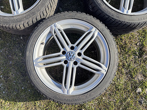 5x112 r18 235/40 (5 фото из 10)