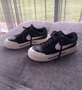 Nike vabaaja jalats 40,5 (1 foto / 6)