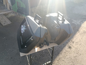 HONDA NT1100 originaal kohvrid (2 foto / 5)