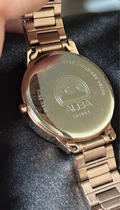 Часы Seiko Alba (7 фото из 7)