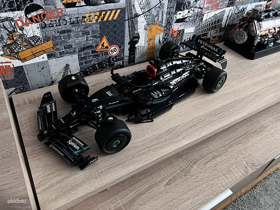 Mercedes F1 W14E Lego 42171