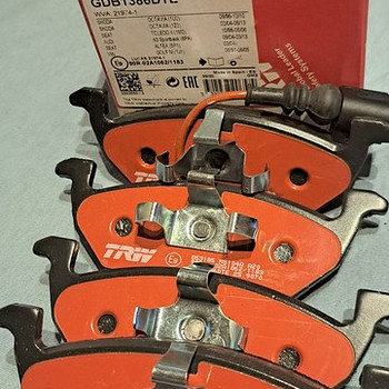 Тормозные колодки TRW , новые ! Skoda , VW , Seat , Audi .