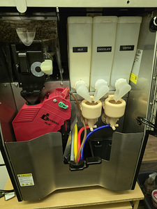 Professionaalne kohvimasin-Coffetek vitro x3 (6 foto / 7)