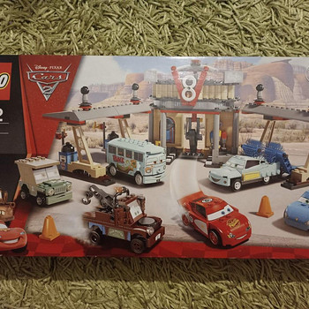 Lego Cars 2