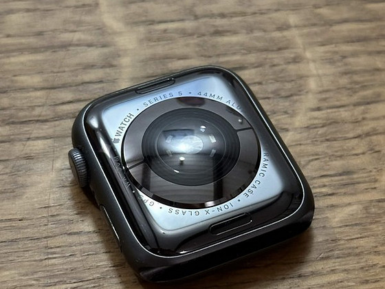Apple Watch Series 5 44mm