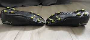 Футбольные бутсы 37,5 Nike Phantom (3 фото из 4)