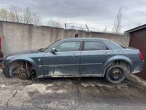 Chrysler 300c varuosadeks (2 foto / 6)