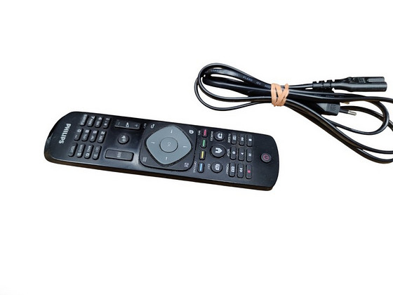 Телевизор Philips 32PHH4201/88 + Провод + Пульт