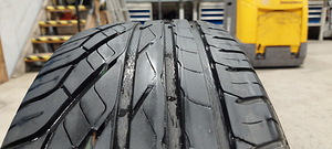 215/60R16 Uniroyal (1 foto / 7)
