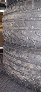 215/60R16 Uniroyal (5 foto / 7)