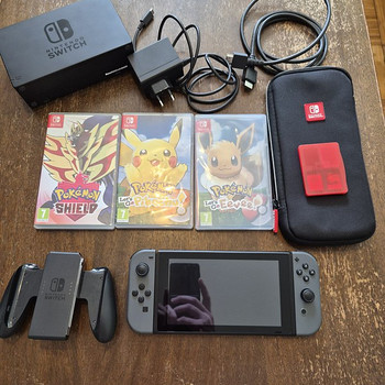 Nintendo Switch + 32GB mälukaart + 3 mängu