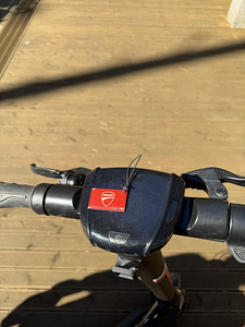 Электросамокат Ducati Pro 3 (5 фото из 5)