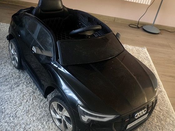 Elektriauto audi e-tron 4x4