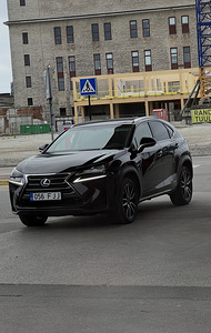 Lexus NX300h +LPG (8 фото из 11)